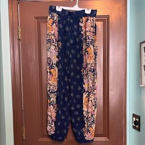 Anthropologie Floral Patterned Navy Harem Pants M NWT